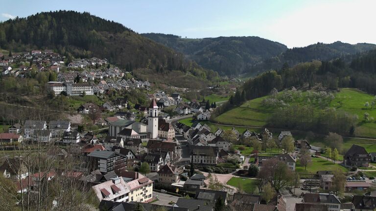 Dieses Bild zeigt eine Webcam-Aufnahme von Ottenhöfen, aufgenommen am Samstag, den 11.04.2026 um 15:40 Uhr