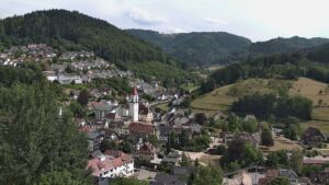 Dieses Bild zeigt eine Webcam-Aufnahme von Ottenhöfen, aufgenommen am Donnerstag, den 16.07.2026 um 16:30 Uhr