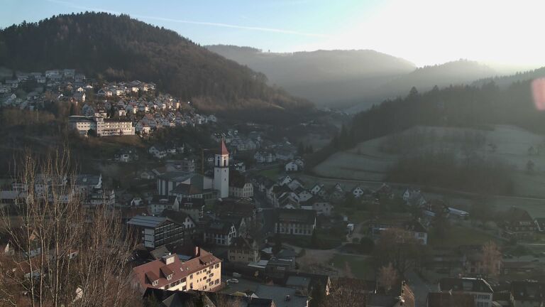 Dieses Bild zeigt eine Webcam-Aufnahme von Ottenhöfen, aufgenommen am Freitag, den 26.12.2025 um 15:20 Uhr