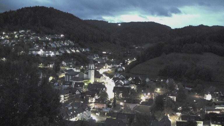 Dieses Bild zeigt eine Webcam-Aufnahme von Ottenhöfen, aufgenommen am Donnerstag, den 08.10.2026 um 07:00 Uhr