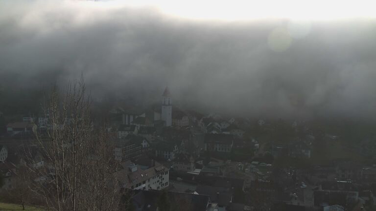 Dieses Bild zeigt eine Webcam-Aufnahme von Ottenhöfen, aufgenommen am Samstag, den 13.12.2025 um 13:20 Uhr