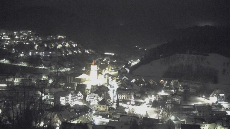 Dieses Bild zeigt eine Webcam-Aufnahme von Ottenhöfen, aufgenommen am Donnerstag, den 08.01.2026 um 22:00 Uhr