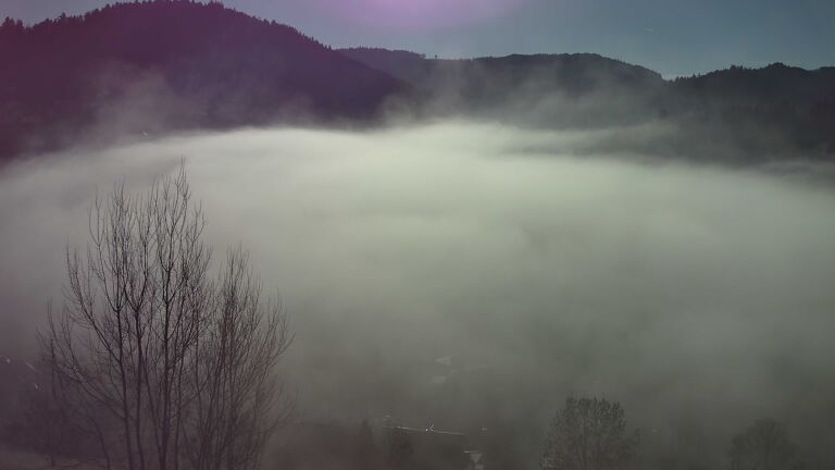 Dieses Bild zeigt eine Webcam-Aufnahme von Ottenhöfen, aufgenommen am Montag, den 15.12.2025 um 11:00 Uhr