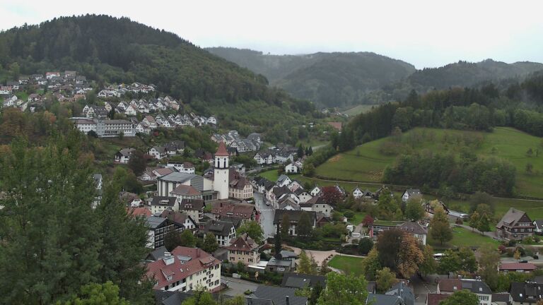 Dieses Bild zeigt eine Webcam-Aufnahme von Ottenhöfen, aufgenommen am Mittwoch, den 21.10.2026 um 15:10 Uhr