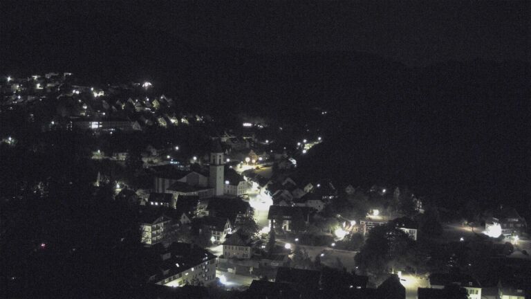 Dieses Bild zeigt eine Webcam-Aufnahme von Ottenhöfen, aufgenommen am Sonntag, den 16.08.2026 um 23:30 Uhr