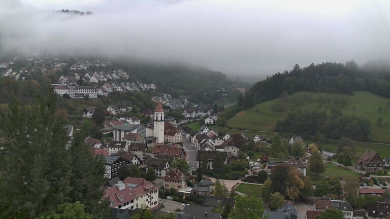 Dieses Bild zeigt eine Webcam-Aufnahme von Ottenhöfen, aufgenommen am Montag, den 19.10.2026 um 11:10 Uhr