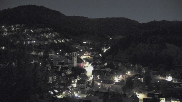 Dieses Bild zeigt eine Webcam-Aufnahme von Ottenhöfen, aufgenommen am Samstag, den 26.09.2026 um 00:30 Uhr
