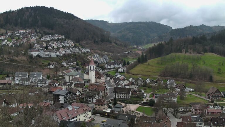 Dieses Bild zeigt eine Webcam-Aufnahme von Ottenhöfen, aufgenommen am Sonntag, den 15.03.2026 um 13:40 Uhr