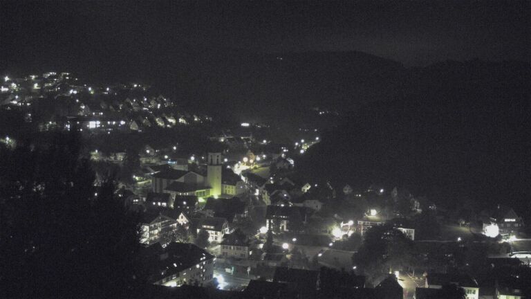Dieses Bild zeigt eine Webcam-Aufnahme von Ottenhöfen, aufgenommen am Sonntag, den 13.09.2026 um 20:50 Uhr