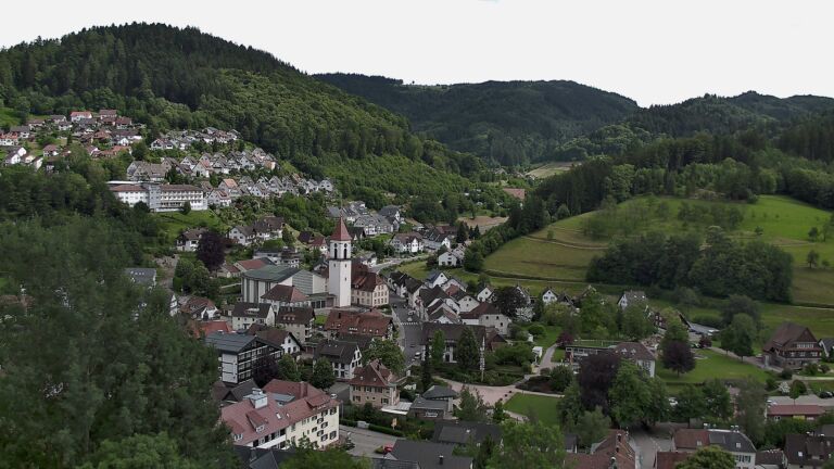 Dieses Bild zeigt eine Webcam-Aufnahme von Ottenhöfen, aufgenommen am Dienstag, den 09.06.2026 um 16:30 Uhr