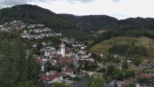 Dieses Bild zeigt eine Webcam-Aufnahme von Ottenhöfen, aufgenommen am Montag, den 31.08.2026 um 10:50 Uhr