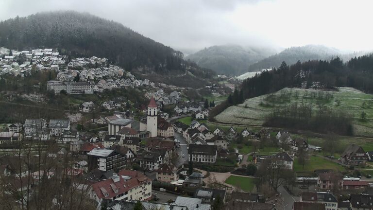 Dieses Bild zeigt eine Webcam-Aufnahme von Ottenhöfen, aufgenommen am Donnerstag, den 26.03.2026 um 09:20 Uhr