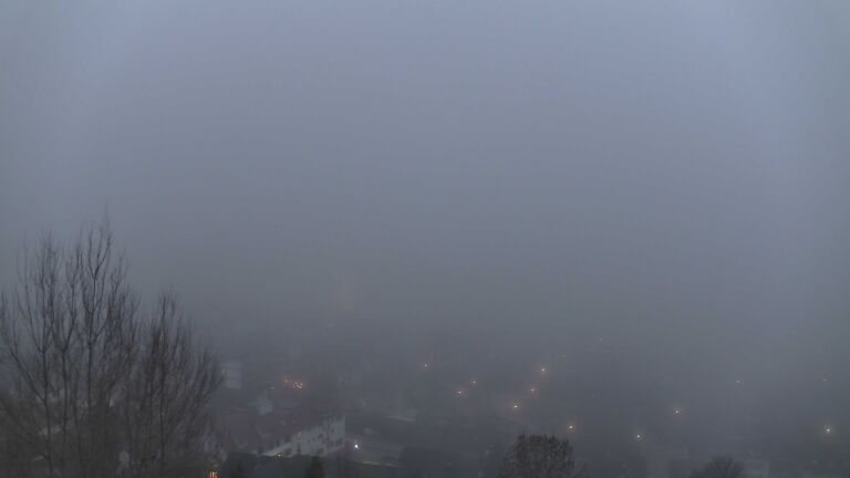 Dieses Bild zeigt eine Webcam-Aufnahme von Ottenhöfen, aufgenommen am Sonntag, den 08.02.2026 um 17:50 Uhr