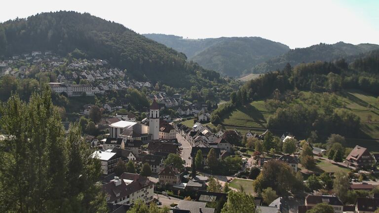 Dieses Bild zeigt eine Webcam-Aufnahme von Ottenhöfen, aufgenommen am Montag, den 28.09.2026 um 11:10 Uhr