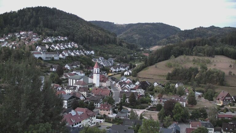 Dieses Bild zeigt eine Webcam-Aufnahme von Ottenhöfen, aufgenommen am Montag, den 24.08.2026 um 06:10 Uhr