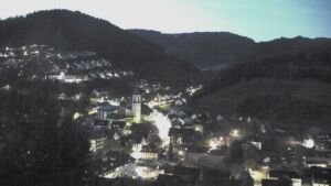 Dieses Bild zeigt eine Webcam-Aufnahme von Ottenhöfen, aufgenommen am Donnerstag, den 15.10.2026 um 07:00 Uhr