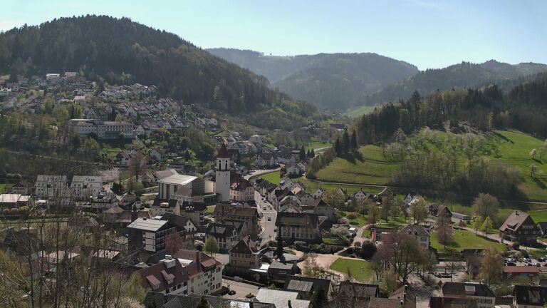 Dieses Bild zeigt eine Webcam-Aufnahme von Ottenhöfen, aufgenommen am Samstag, den 11.04.2026 um 12:10 Uhr