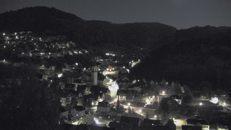 Dieses Bild zeigt eine Webcam-Aufnahme von Ottenhöfen, aufgenommen am Donnerstag, den 30.04.2026 um 01:00 Uhr