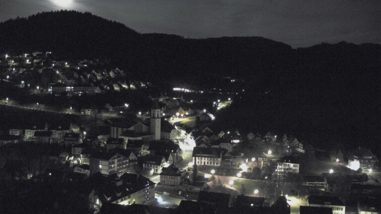 Dieses Bild zeigt eine Webcam-Aufnahme von Ottenhöfen, aufgenommen am Sonntag, den 05.04.2026 um 01:00 Uhr