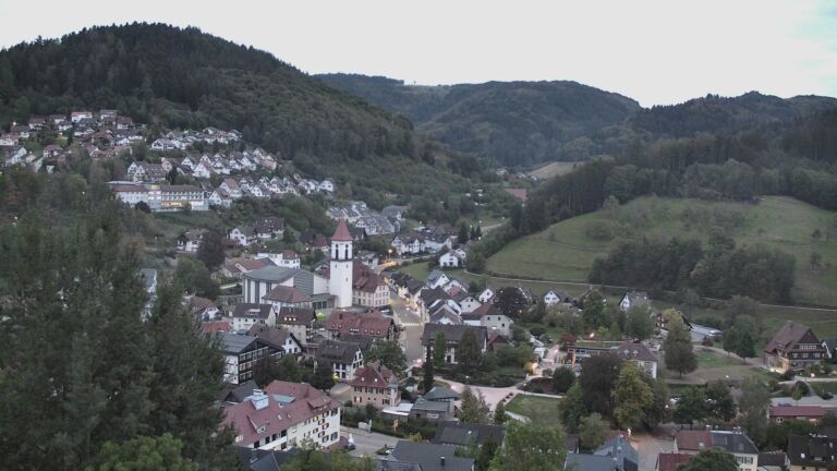 Dieses Bild zeigt eine Webcam-Aufnahme von Ottenhöfen, aufgenommen am Donnerstag, den 24.09.2026 um 07:00 Uhr