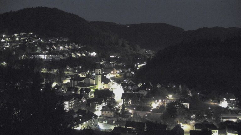 Dieses Bild zeigt eine Webcam-Aufnahme von Ottenhöfen, aufgenommen am Dienstag, den 29.09.2026 um 20:00 Uhr