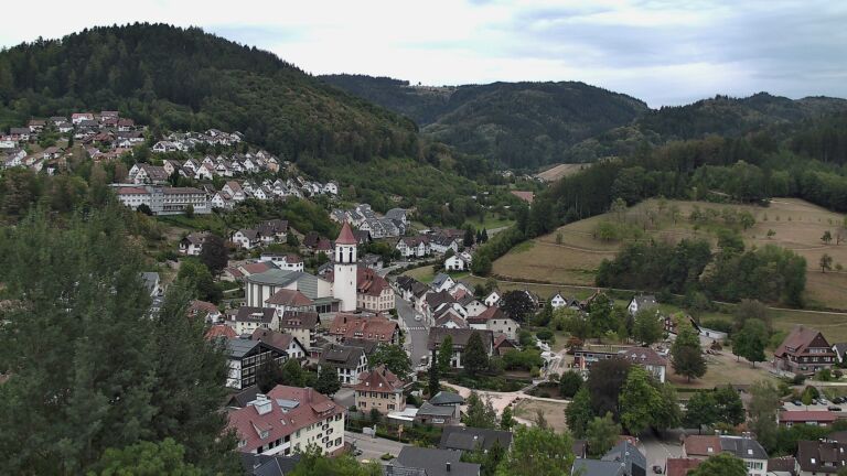 Dieses Bild zeigt eine Webcam-Aufnahme von Ottenhöfen, aufgenommen am Montag, den 24.08.2026 um 15:40 Uhr