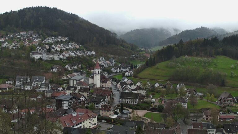 Dieses Bild zeigt eine Webcam-Aufnahme von Ottenhöfen, aufgenommen am Freitag, den 10.04.2026 um 11:20 Uhr