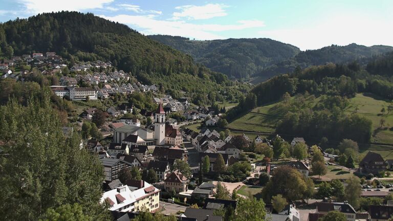 Dieses Bild zeigt eine Webcam-Aufnahme von Ottenhöfen, aufgenommen am Sonntag, den 27.09.2026 um 15:10 Uhr