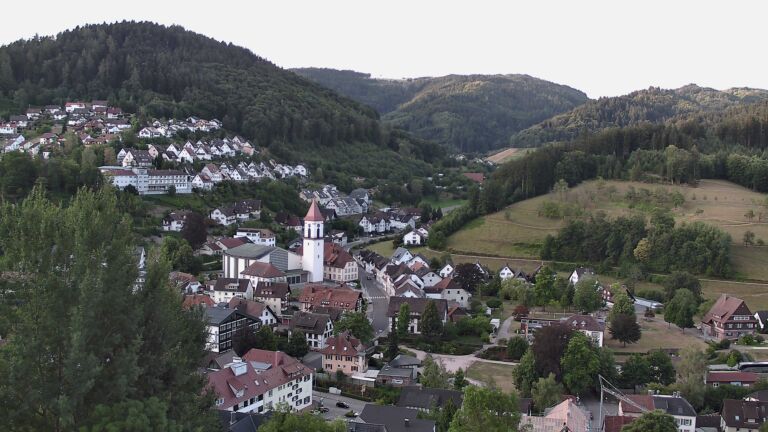 Dieses Bild zeigt eine Webcam-Aufnahme von Ottenhöfen, aufgenommen am Dienstag, den 21.07.2026 um 06:40 Uhr