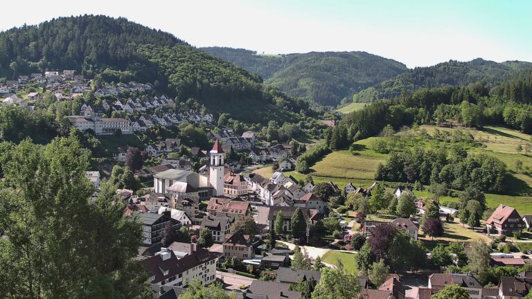 Dieses Bild zeigt eine Webcam-Aufnahme von Ottenhöfen, aufgenommen am Samstag, den 23.05.2026 um 09:40 Uhr