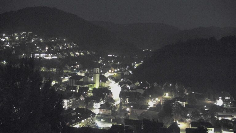 Dieses Bild zeigt eine Webcam-Aufnahme von Ottenhöfen, aufgenommen am Dienstag, den 20.10.2026 um 19:20 Uhr
