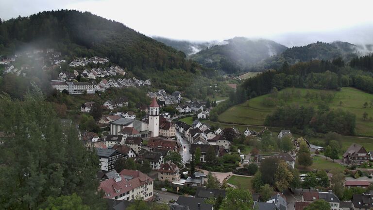 Dieses Bild zeigt eine Webcam-Aufnahme von Ottenhöfen, aufgenommen am Donnerstag, den 08.10.2026 um 15:40 Uhr