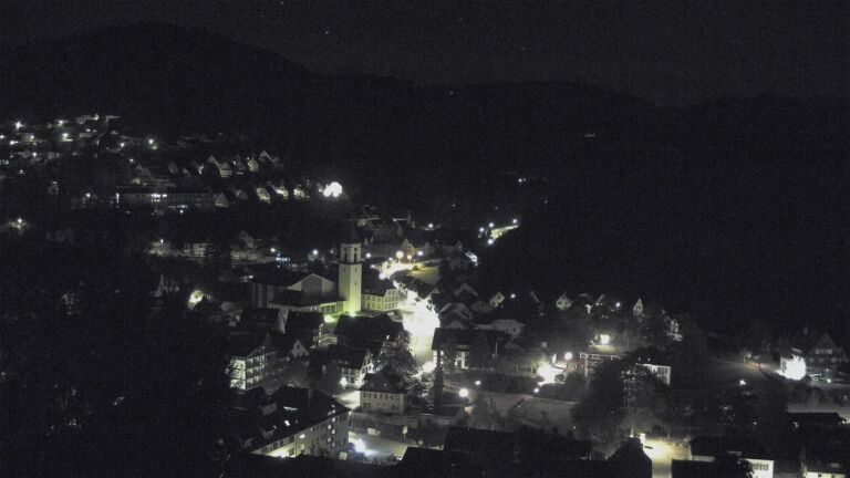 Dieses Bild zeigt eine Webcam-Aufnahme von Ottenhöfen, aufgenommen am Donnerstag, den 15.10.2026 um 05:00 Uhr