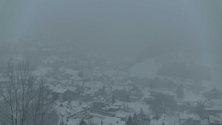 Dieses Bild zeigt eine Webcam-Aufnahme von Ottenhöfen, aufgenommen am Samstag, den 10.01.2026 um 16:40 Uhr