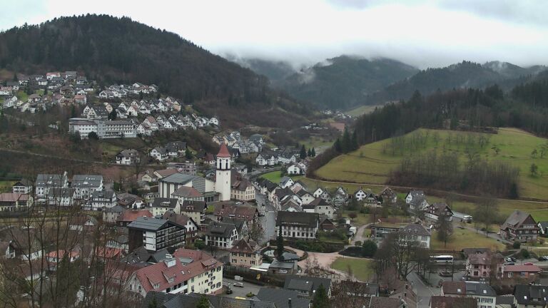 Dieses Bild zeigt eine Webcam-Aufnahme von Ottenhöfen, aufgenommen am Montag, den 26.01.2026 um 12:40 Uhr