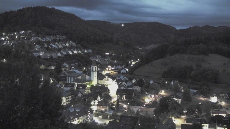 Dieses Bild zeigt eine Webcam-Aufnahme von Ottenhöfen, aufgenommen am Mittwoch, den 19.08.2026 um 05:40 Uhr