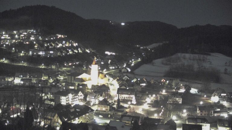 Dieses Bild zeigt eine Webcam-Aufnahme von Ottenhöfen, aufgenommen am Mittwoch, den 31.12.2025 um 19:20 Uhr