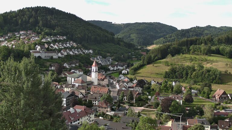 Dieses Bild zeigt eine Webcam-Aufnahme von Ottenhöfen, aufgenommen am Dienstag, den 07.07.2026 um 07:30 Uhr