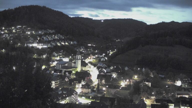 Dieses Bild zeigt eine Webcam-Aufnahme von Ottenhöfen, aufgenommen am Donnerstag, den 22.10.2026 um 07:10 Uhr