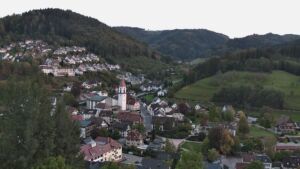 Dieses Bild zeigt eine Webcam-Aufnahme von Ottenhöfen, aufgenommen am Freitag, den 16.10.2026 um 18:30 Uhr