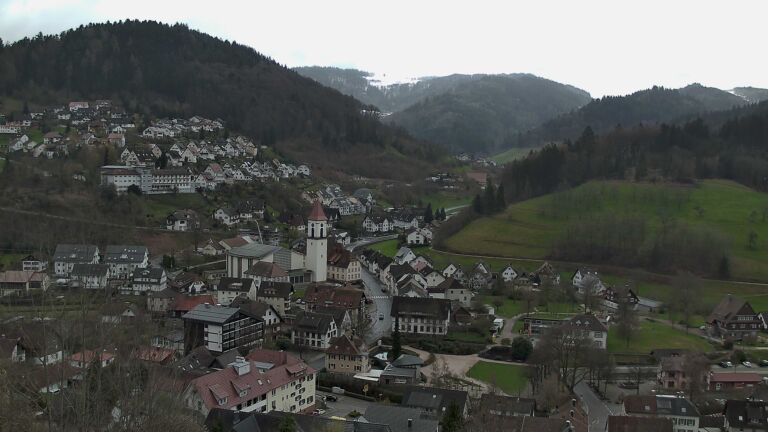 Dieses Bild zeigt eine Webcam-Aufnahme von Ottenhöfen, aufgenommen am Dienstag, den 31.03.2026 um 13:20 Uhr