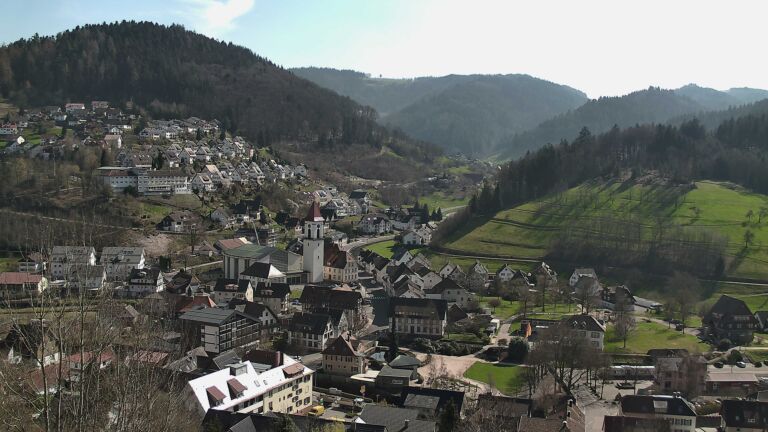 Dieses Bild zeigt eine Webcam-Aufnahme von Ottenhöfen, aufgenommen am Donnerstag, den 19.03.2026 um 14:00 Uhr