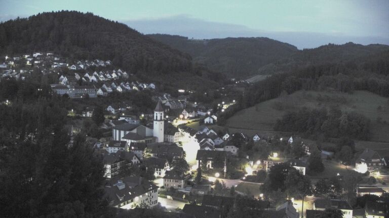 Dieses Bild zeigt eine Webcam-Aufnahme von Ottenhöfen, aufgenommen am Dienstag, den 30.06.2026 um 04:30 Uhr