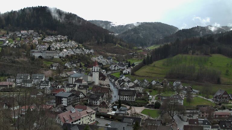 Dieses Bild zeigt eine Webcam-Aufnahme von Ottenhöfen, aufgenommen am Montag, den 30.03.2026 um 14:30 Uhr