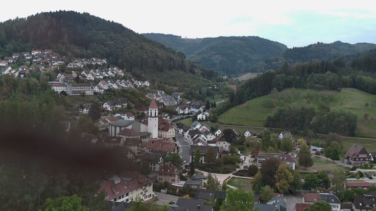 Dieses Bild zeigt eine Webcam-Aufnahme von Ottenhöfen, aufgenommen am Mittwoch, den 30.09.2026 um 18:40 Uhr