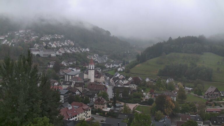 Dieses Bild zeigt eine Webcam-Aufnahme von Ottenhöfen, aufgenommen am Samstag, den 17.10.2026 um 08:40 Uhr