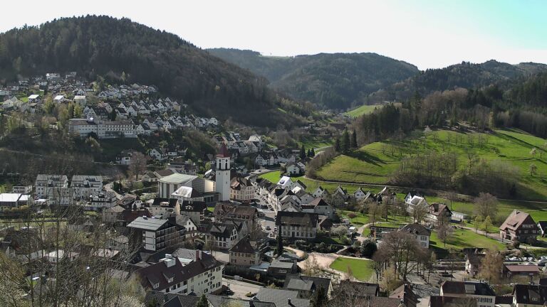 Dieses Bild zeigt eine Webcam-Aufnahme von Ottenhöfen, aufgenommen am Montag, den 06.04.2026 um 10:40 Uhr