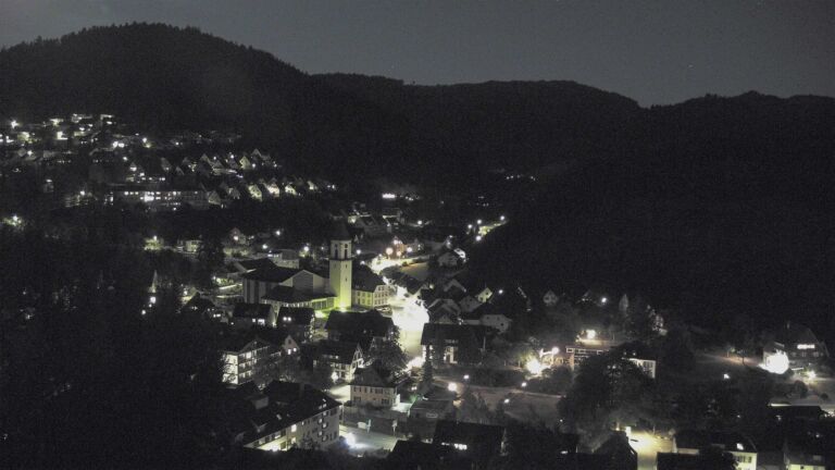 Dieses Bild zeigt eine Webcam-Aufnahme von Ottenhöfen, aufgenommen am Mittwoch, den 26.08.2026 um 21:30 Uhr