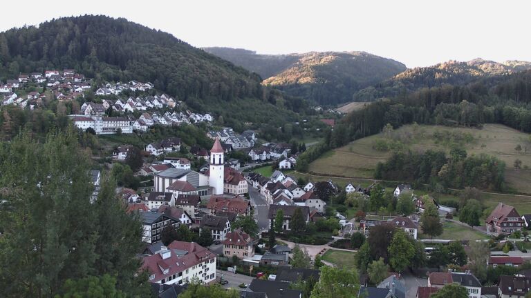 Dieses Bild zeigt eine Webcam-Aufnahme von Ottenhöfen, aufgenommen am Freitag, den 04.09.2026 um 07:40 Uhr