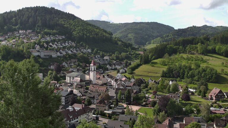 Dieses Bild zeigt eine Webcam-Aufnahme von Ottenhöfen, aufgenommen am Donnerstag, den 21.05.2026 um 09:30 Uhr